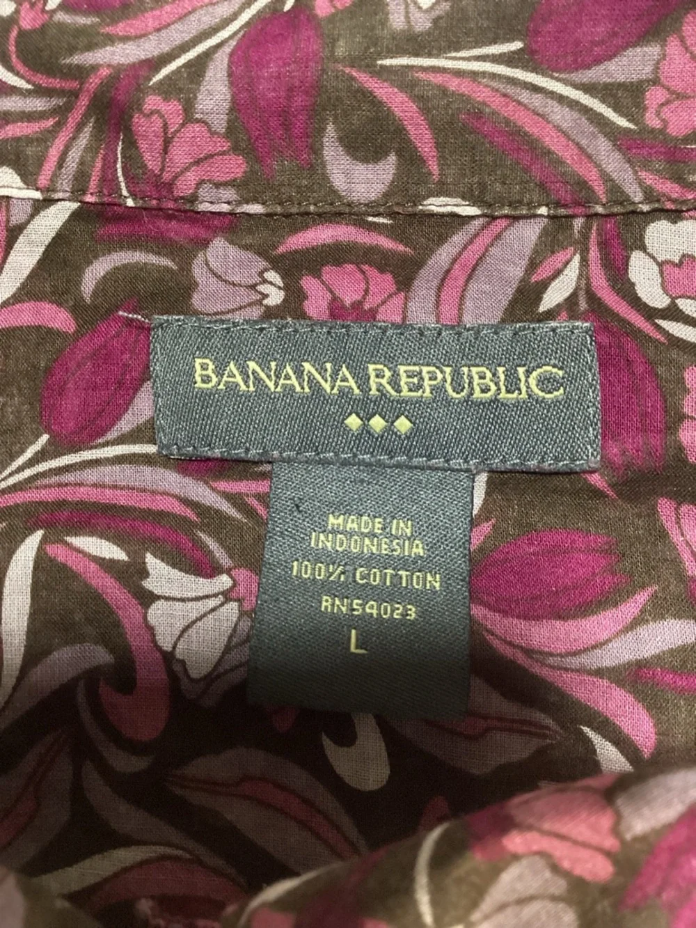 Banana Republic Maroon and Pink Floral Print Button-Down Shirt - Picture 5 of 10